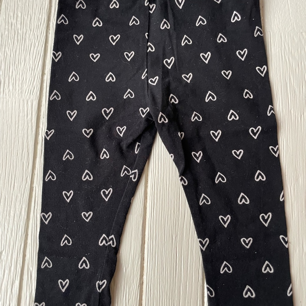 Cat & Jack Baby Girls 12 Month Black Heart Leggings - Picture 5 of 5